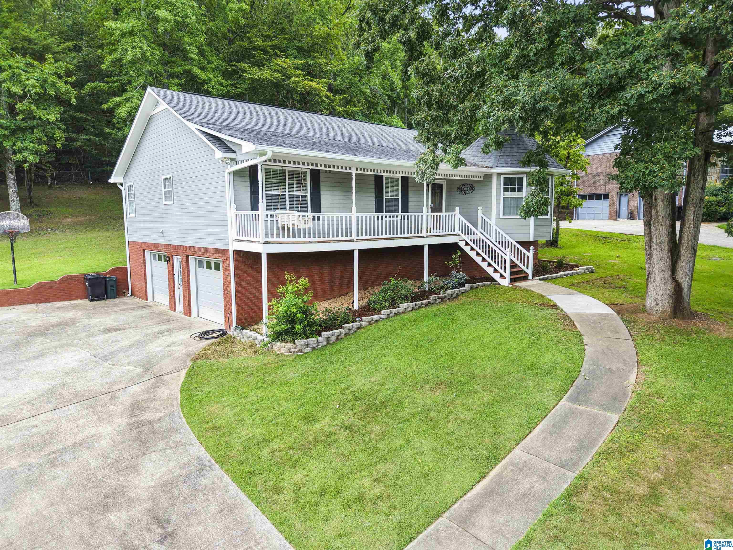 1114 ROCK CREST DRIVE