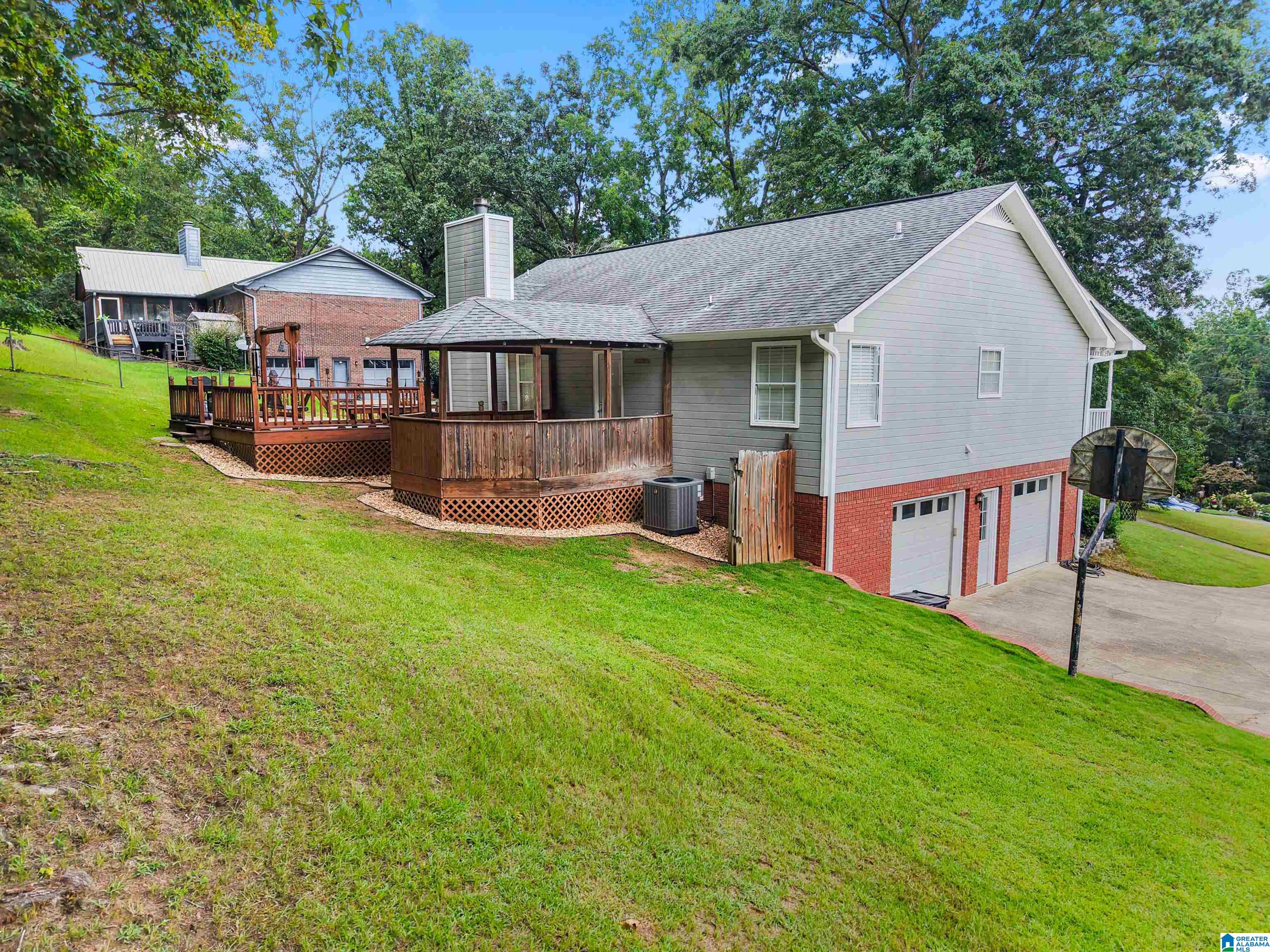 1114 ROCK CREST DRIVE