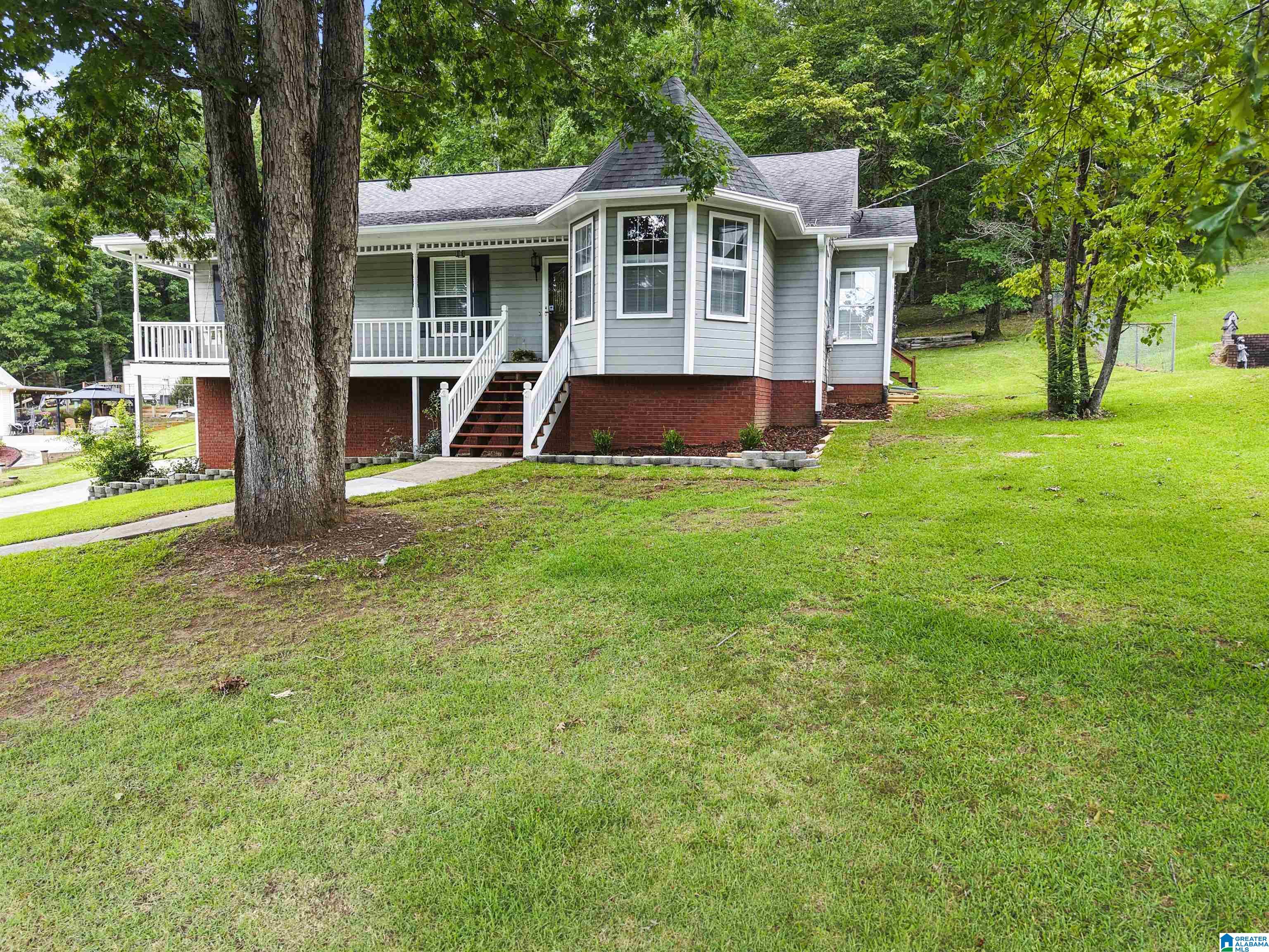 1114 ROCK CREST DRIVE
