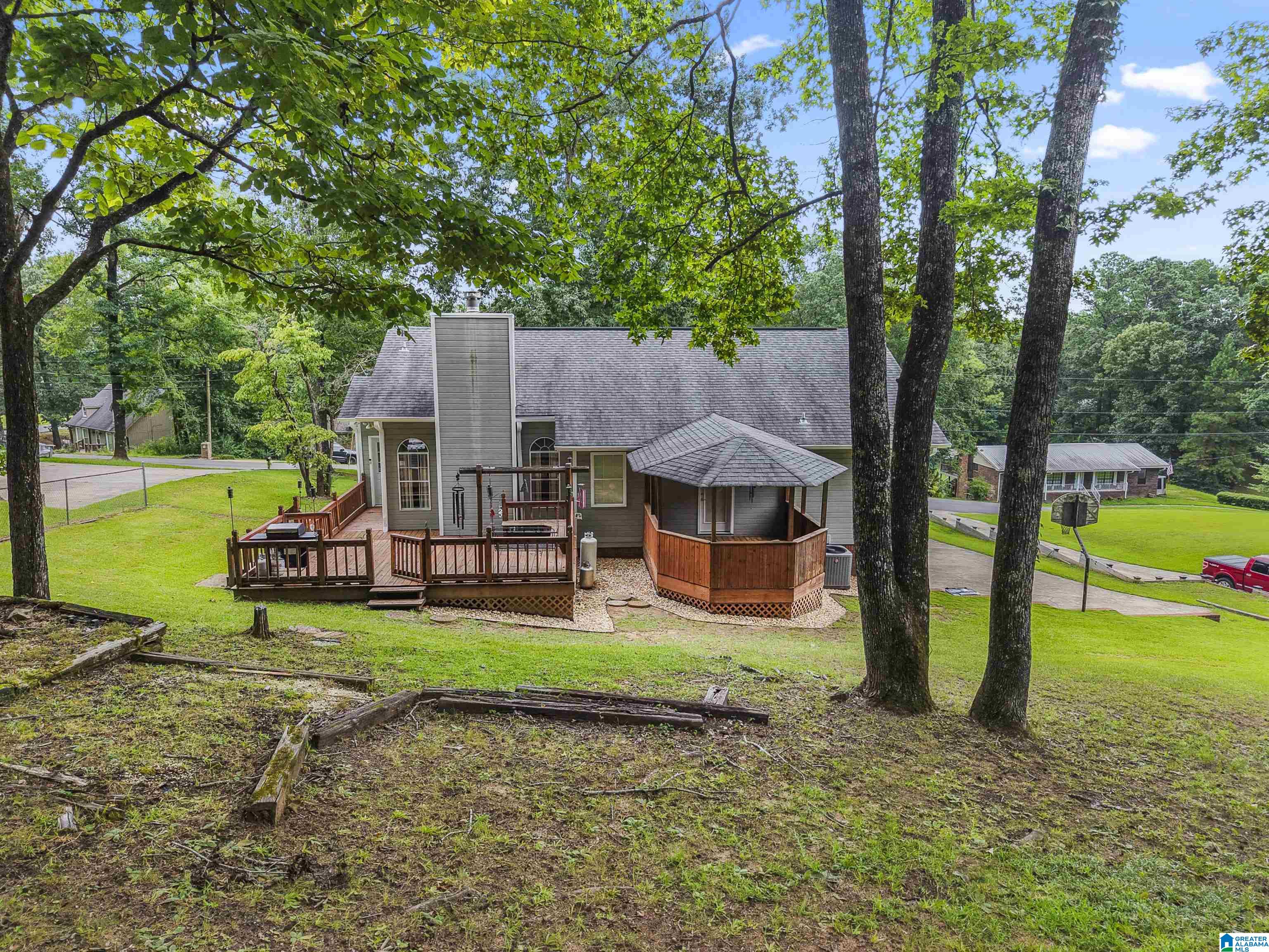 1114 ROCK CREST DRIVE