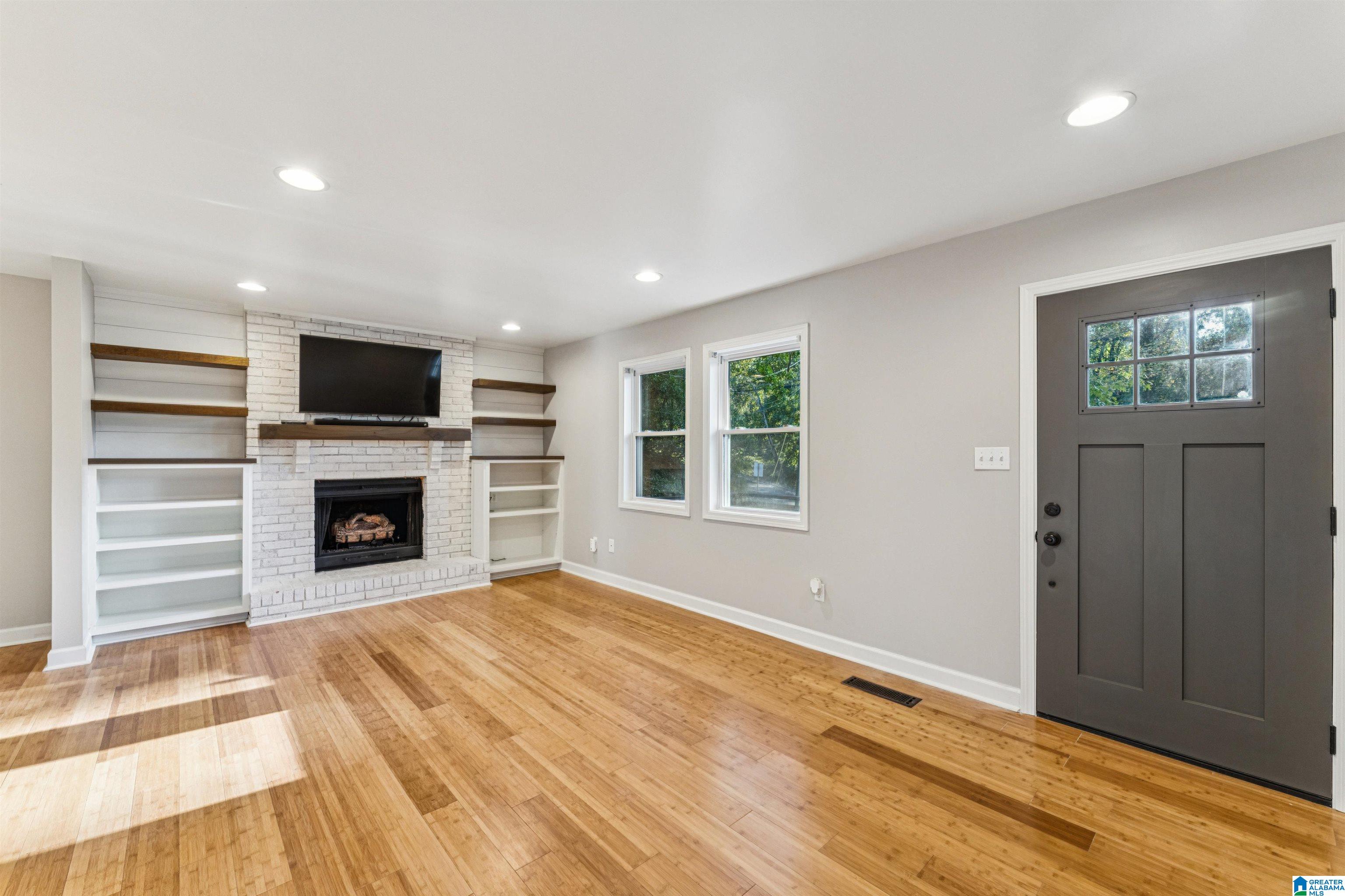 102 LYNN DRIVE