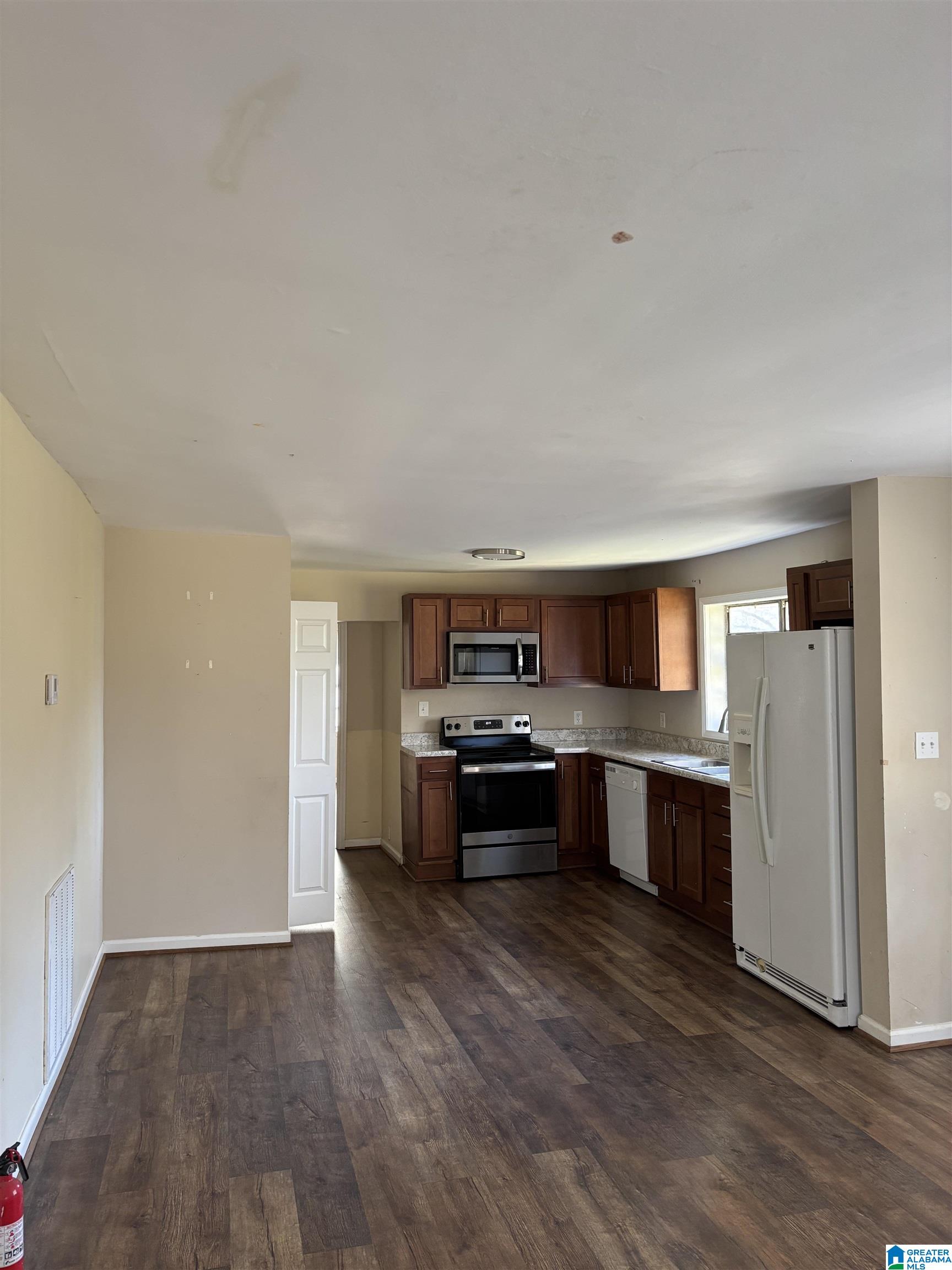 7659 HENRY ELLEN ROAD