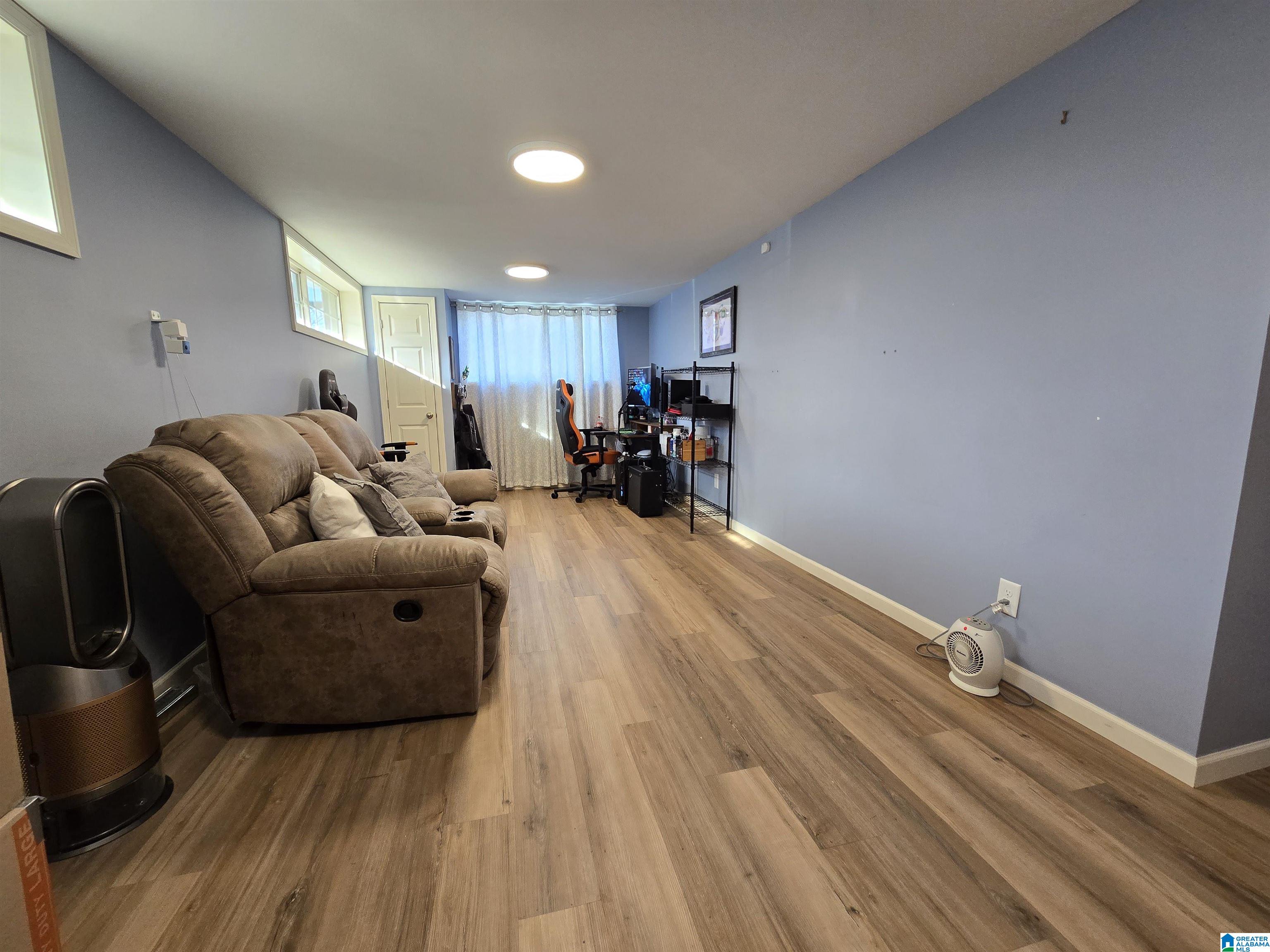 115 2ND STREET N