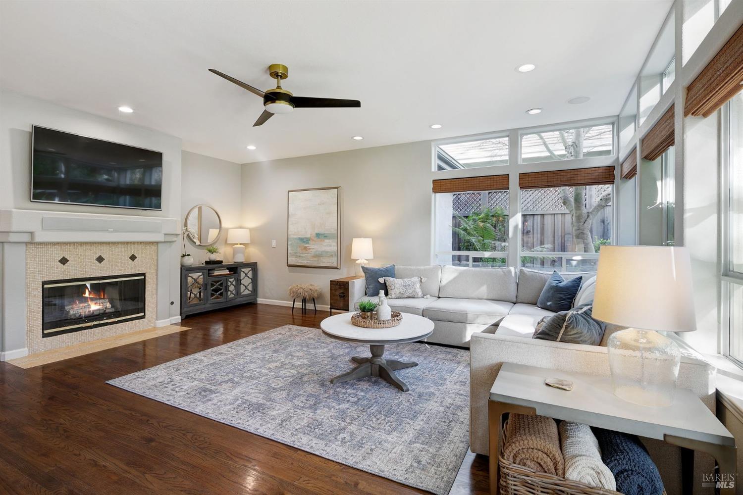 4744 Devonshire Place