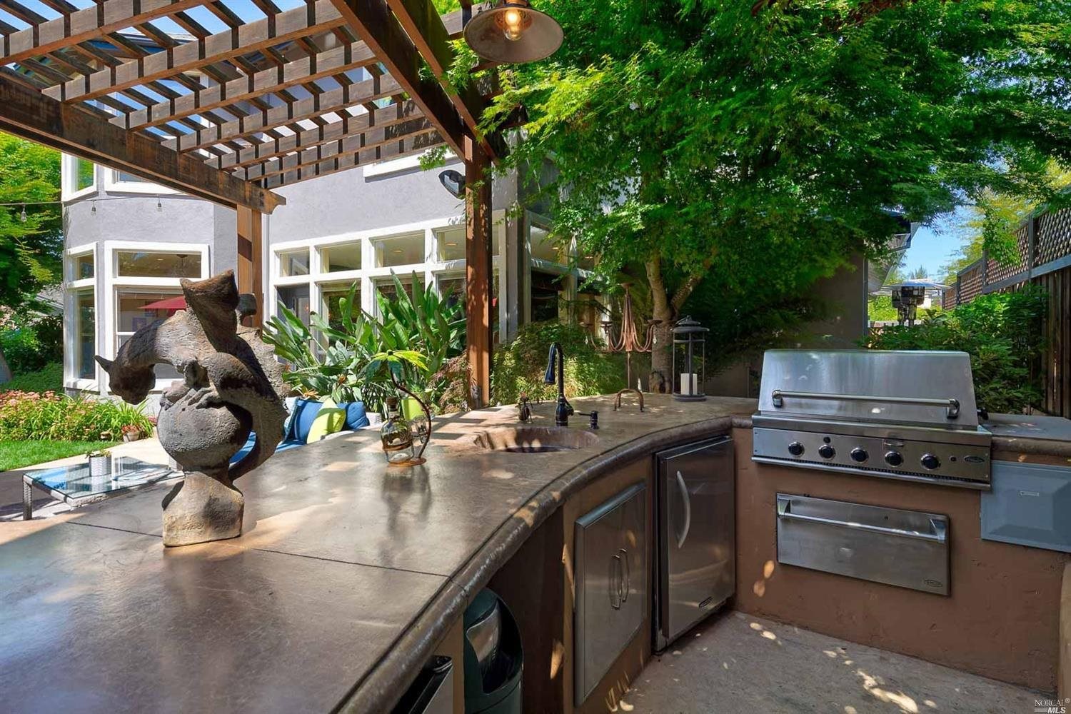 4744 Devonshire Place