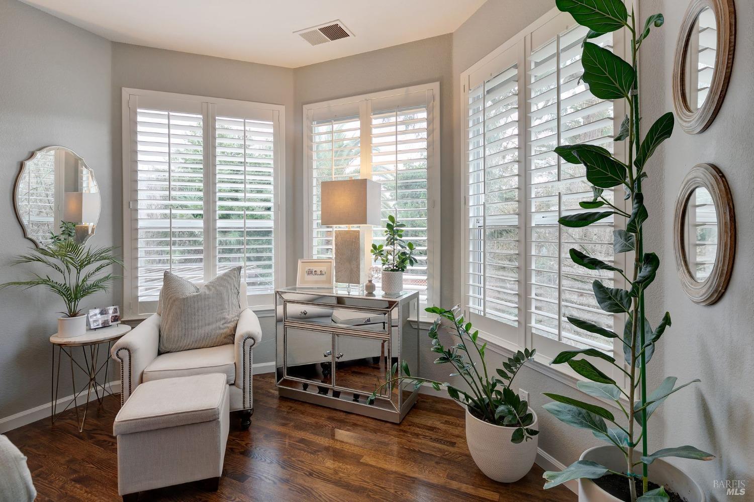 4744 Devonshire Place