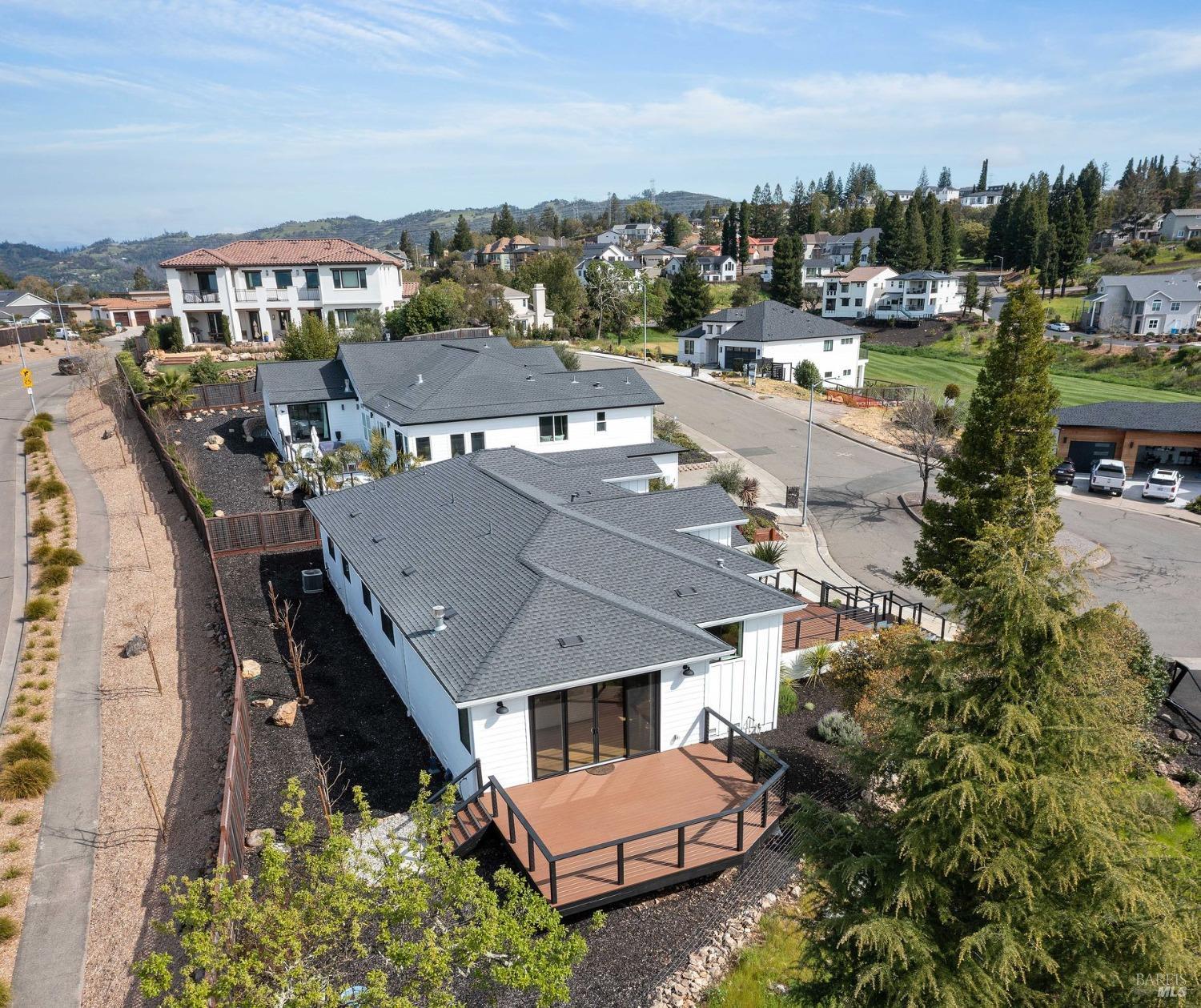 3711 Llyn Glaslyn Pl