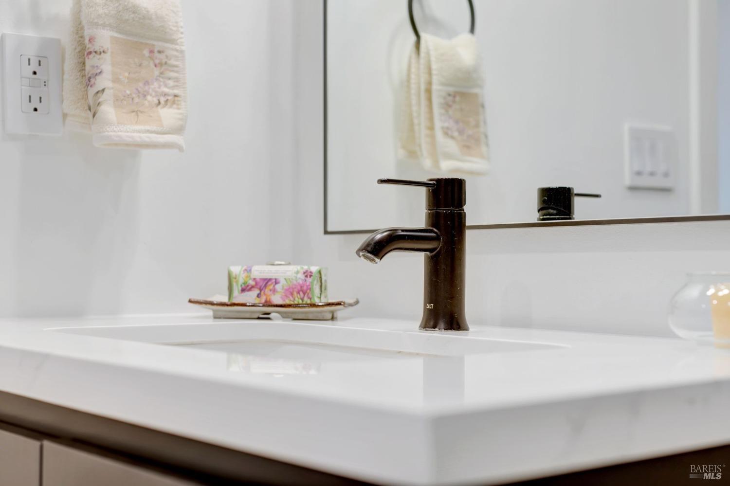 3711 Llyn Glaslyn Pl