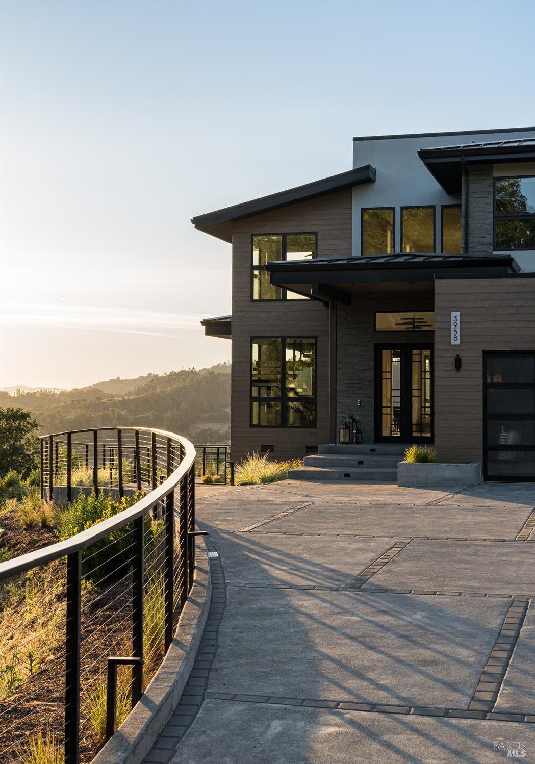 3958 Saint Andrews Dr