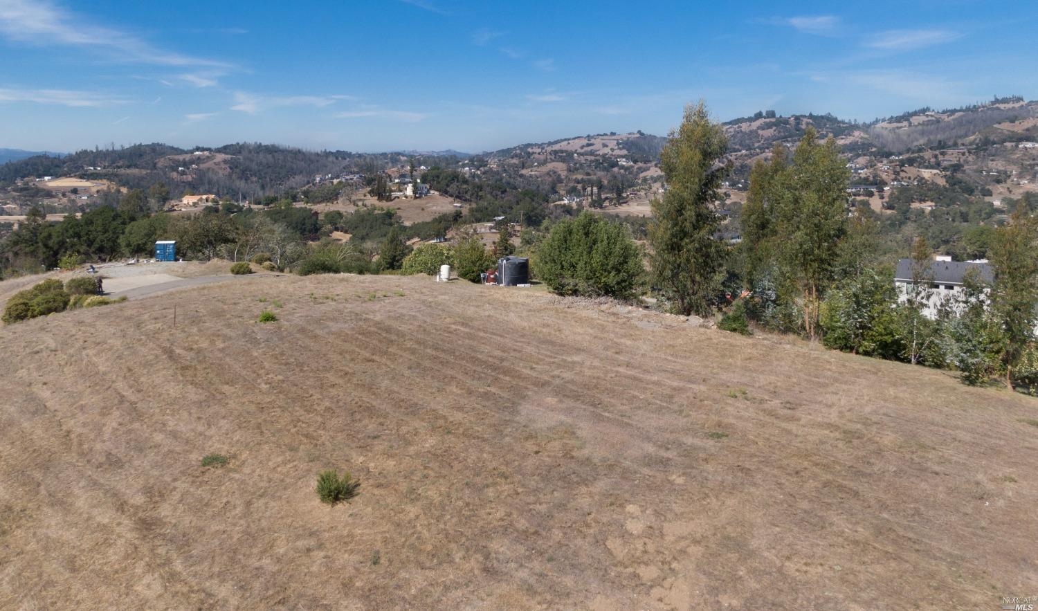 3437 Hidden Hills Dr