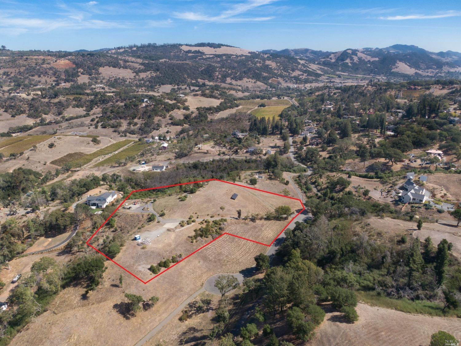 3437 Hidden Hills Dr