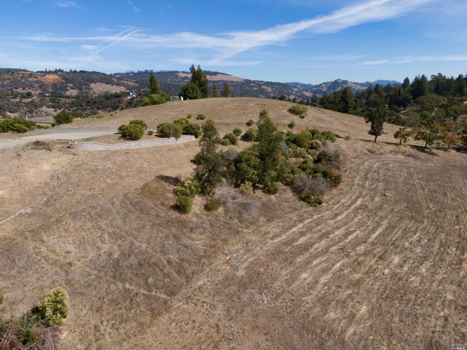 3437 Hidden Hills Dr