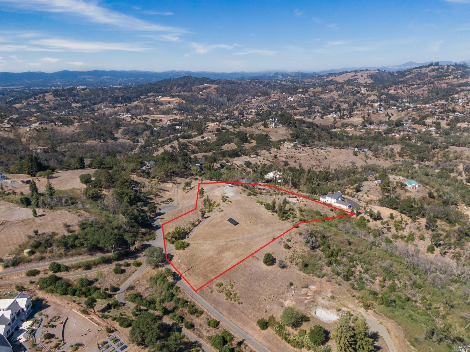 3437 Hidden Hills Dr