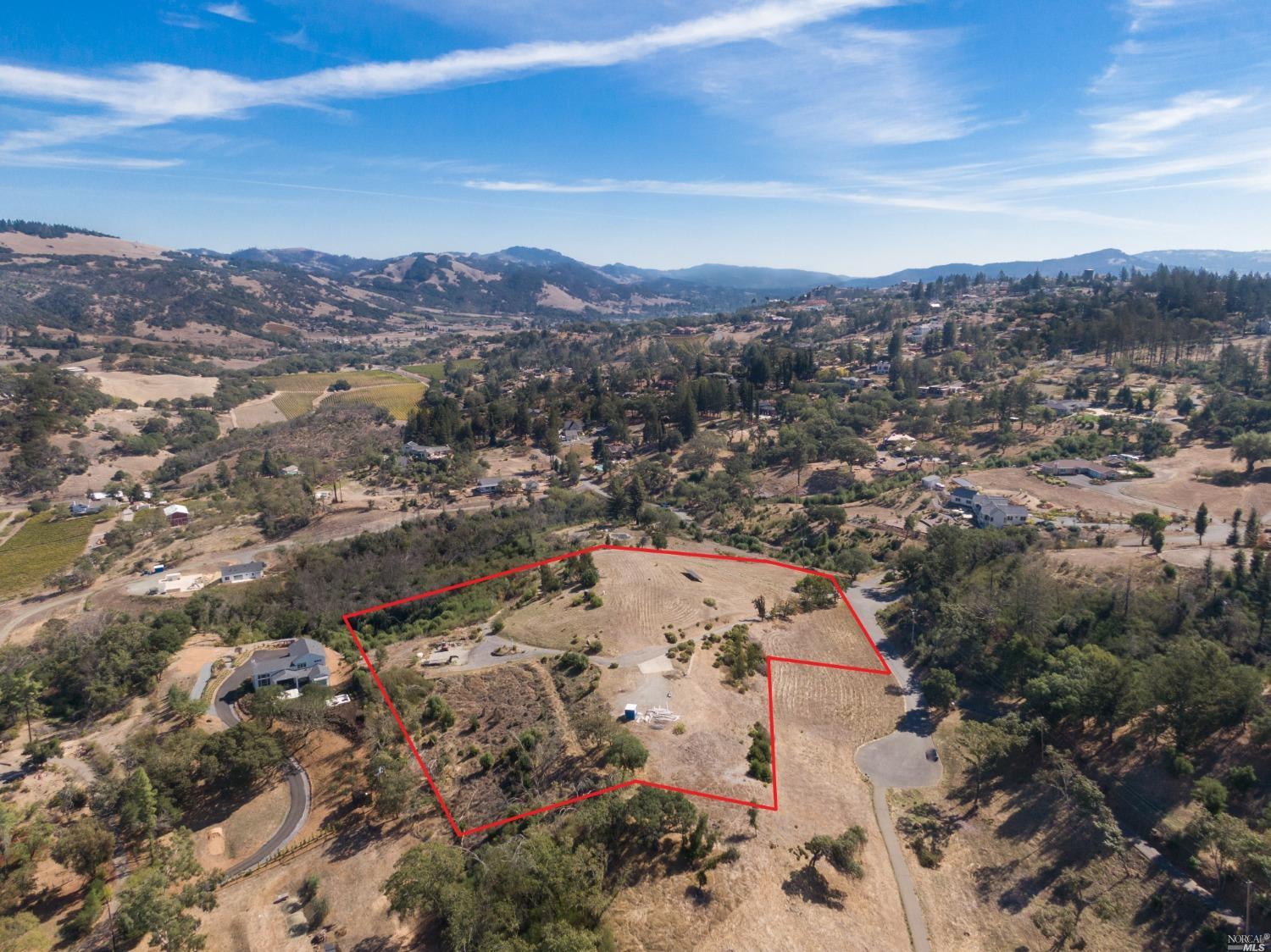 3437 Hidden Hills Dr