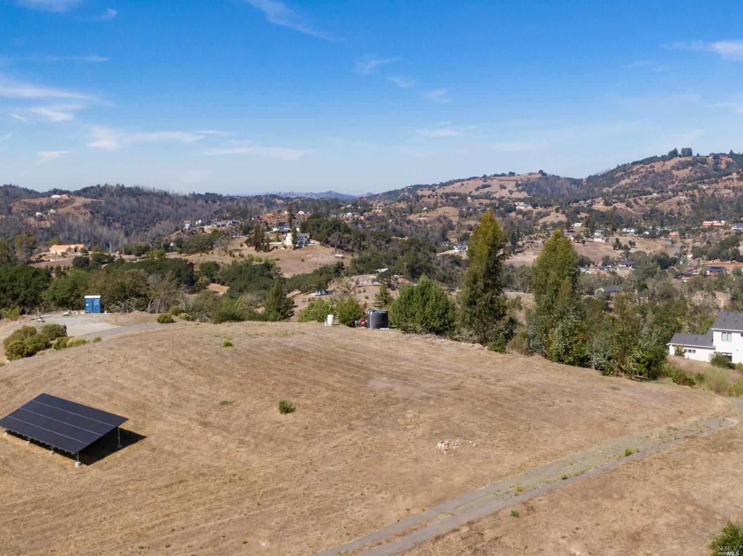 3437 Hidden Hills Dr