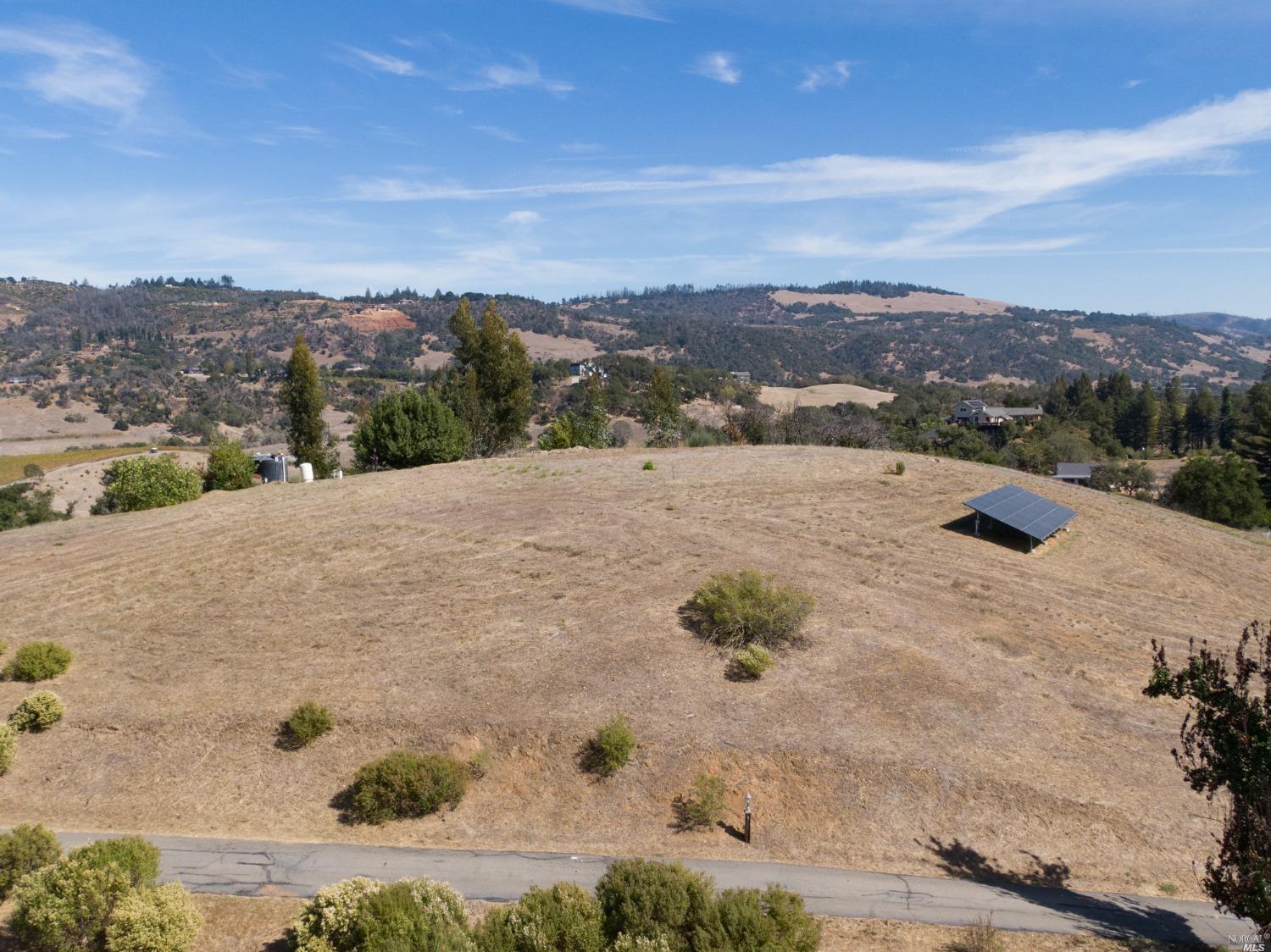 3437 Hidden Hills Dr