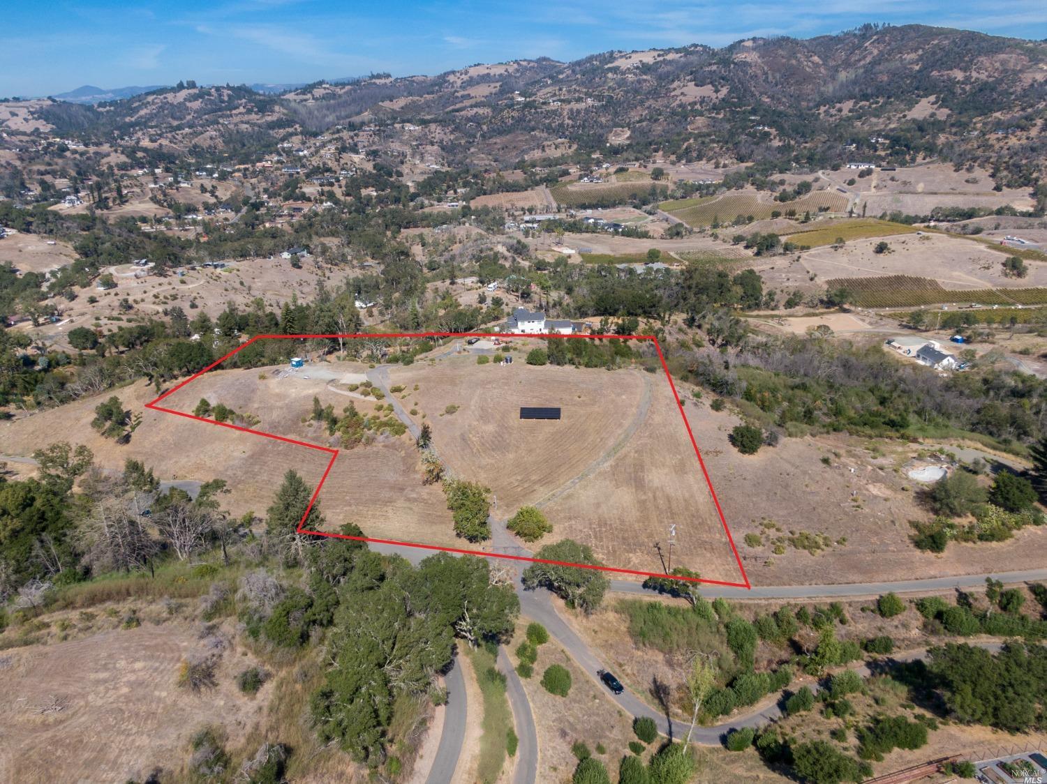 3437 Hidden Hills Dr