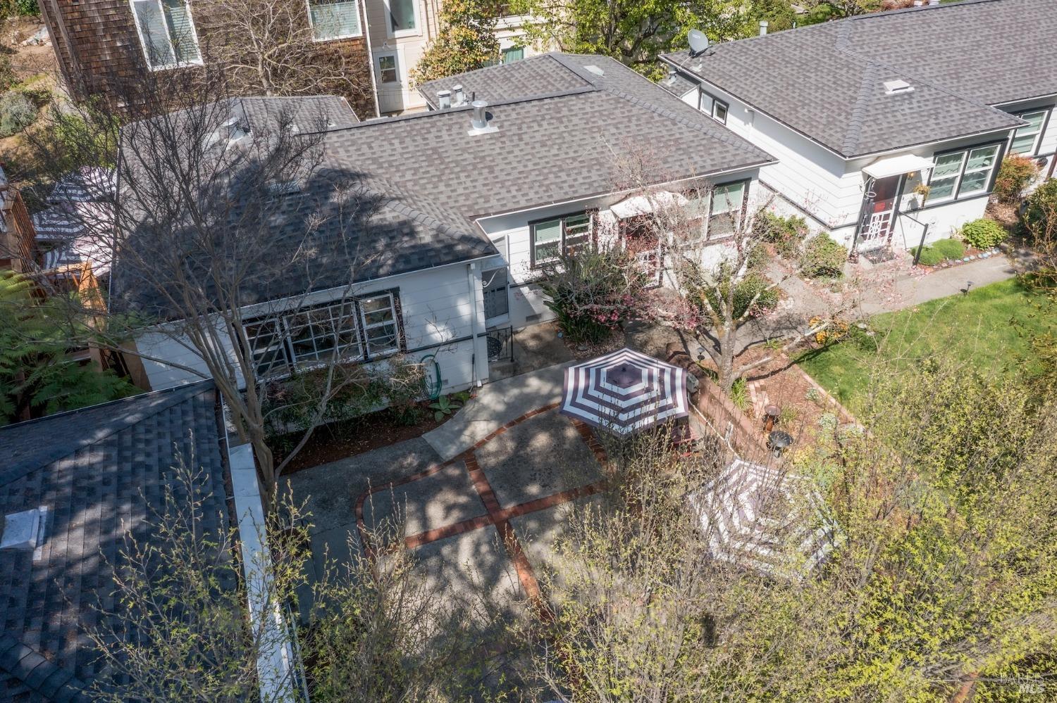 615-623 Mcdonald Ave