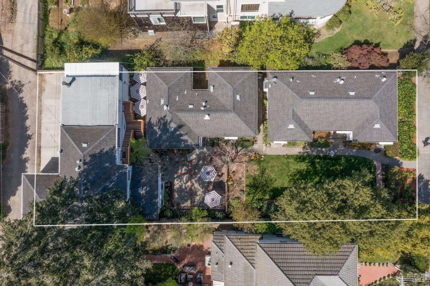 615-623 Mcdonald Ave