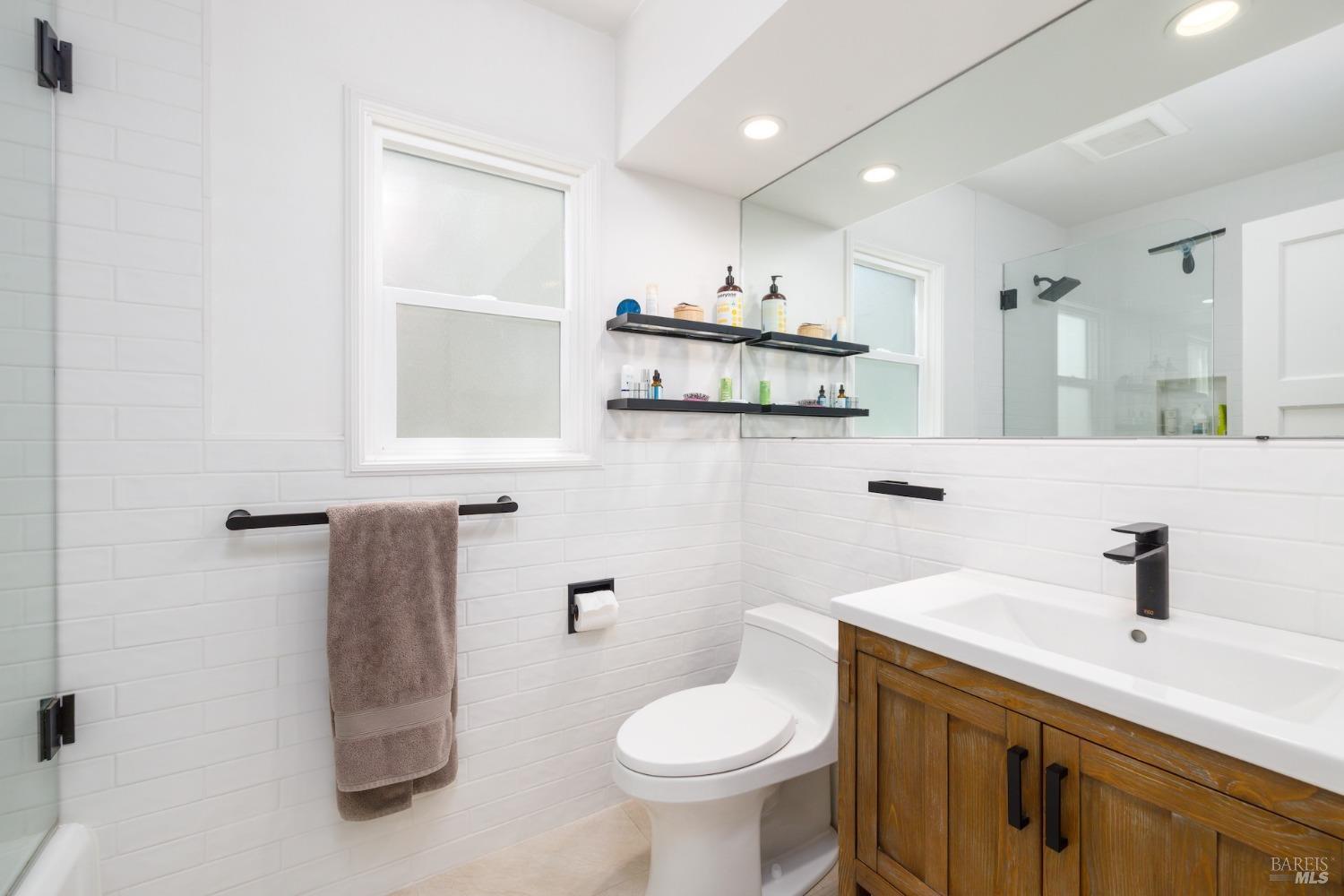 615-623 Mcdonald Ave