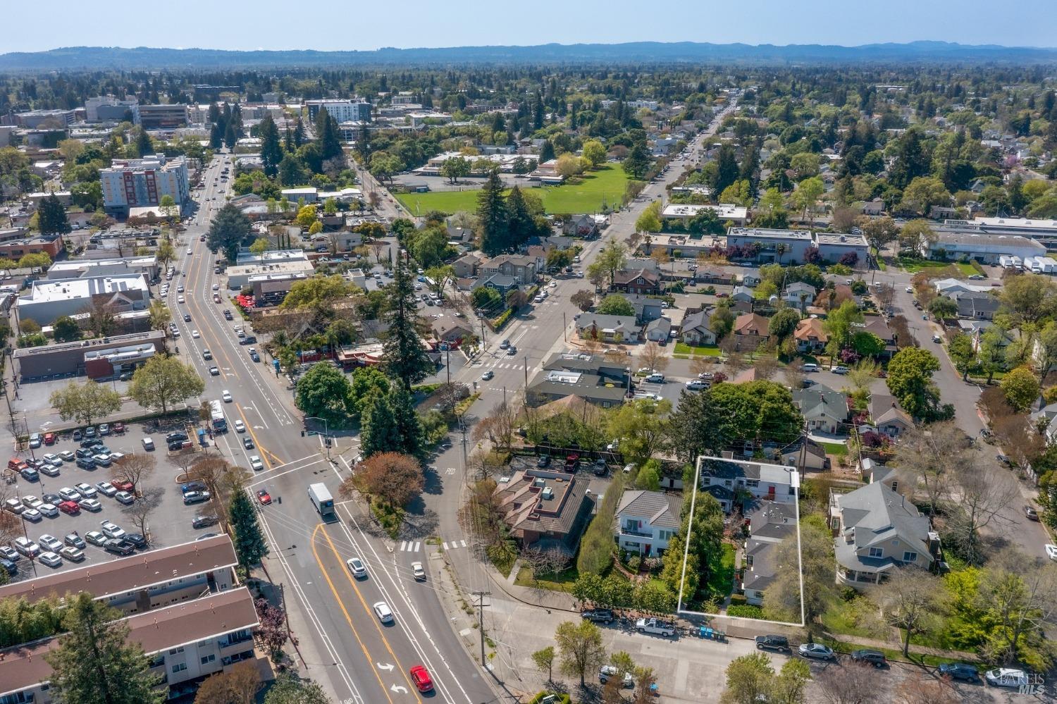 615-623 Mcdonald Ave