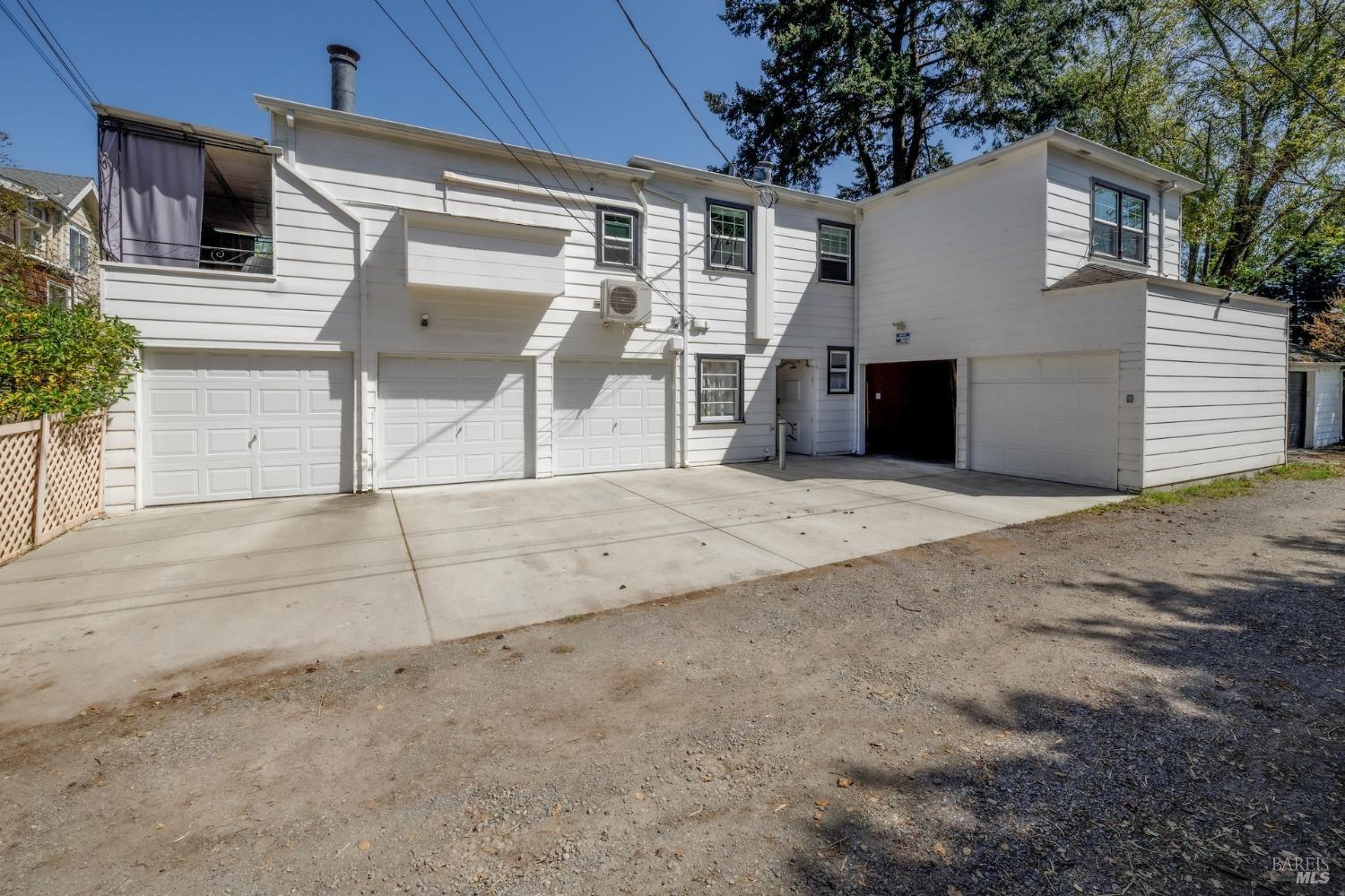 615-623 Mcdonald Ave