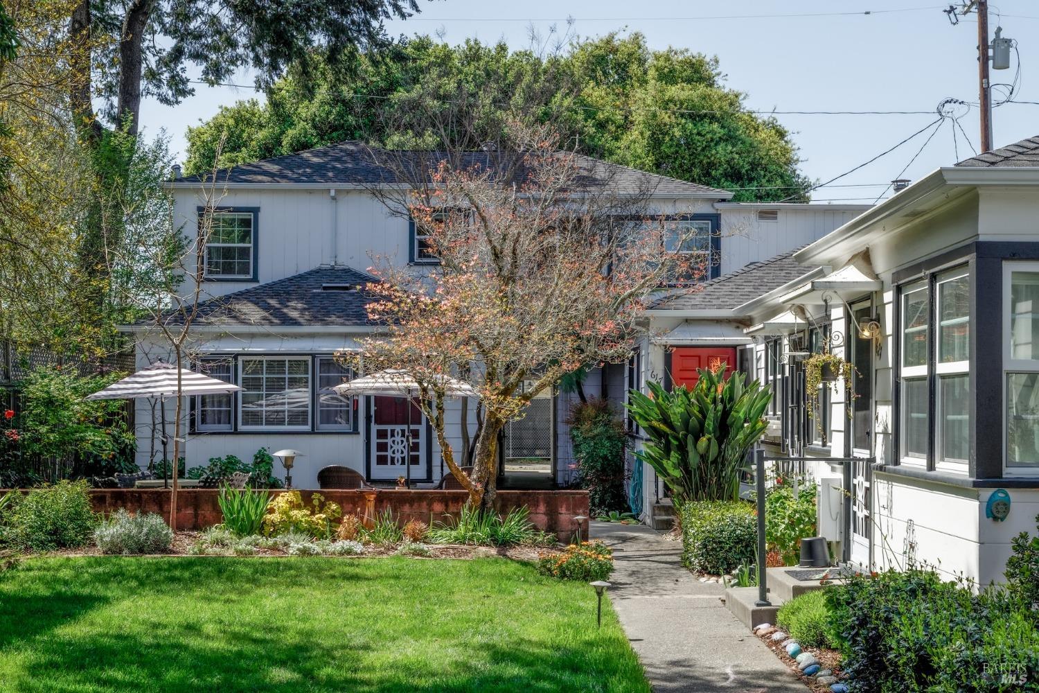 615-623 Mcdonald Ave