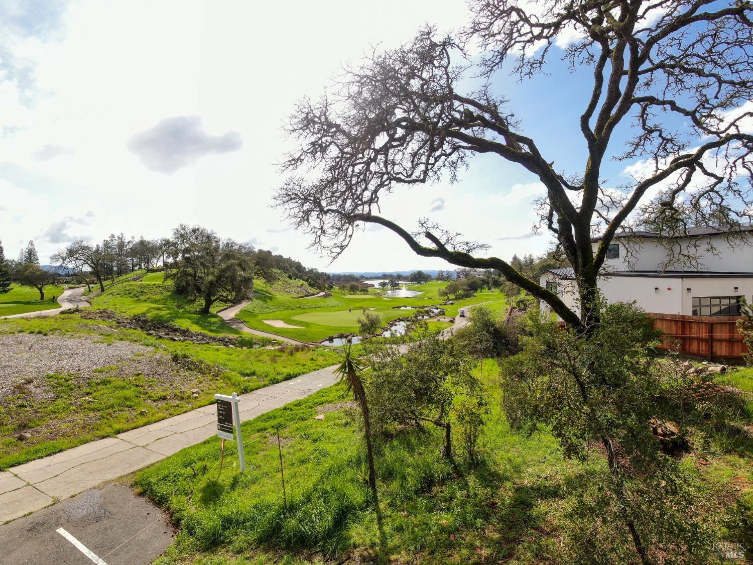 3703 Llyn Glaslyn Pl