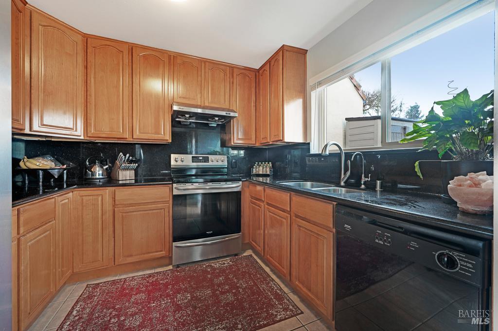 1749 Las Raposas Court