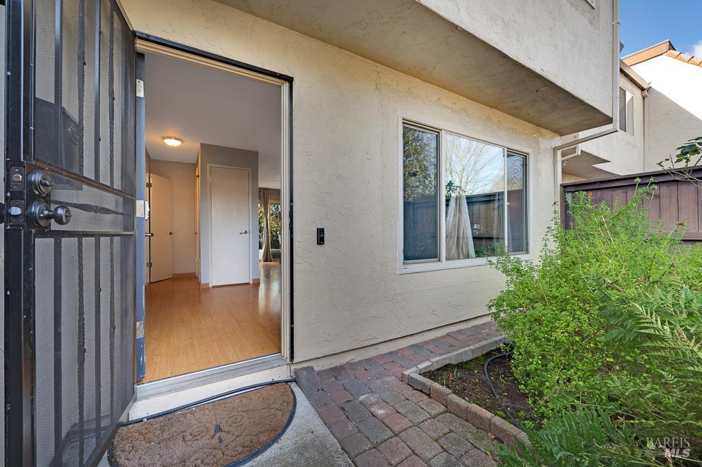 1749 Las Raposas Court