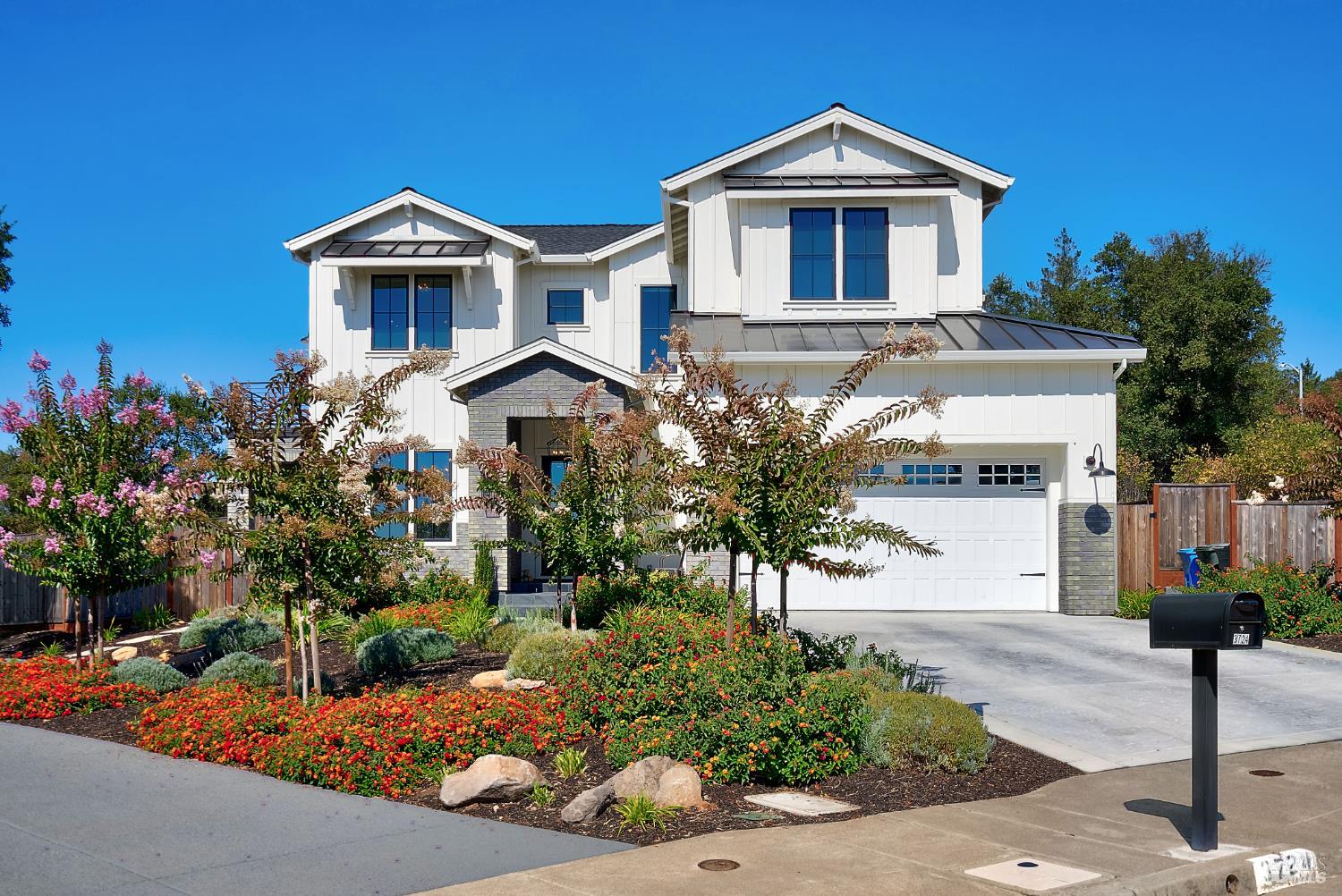 3724 Stanhope Court