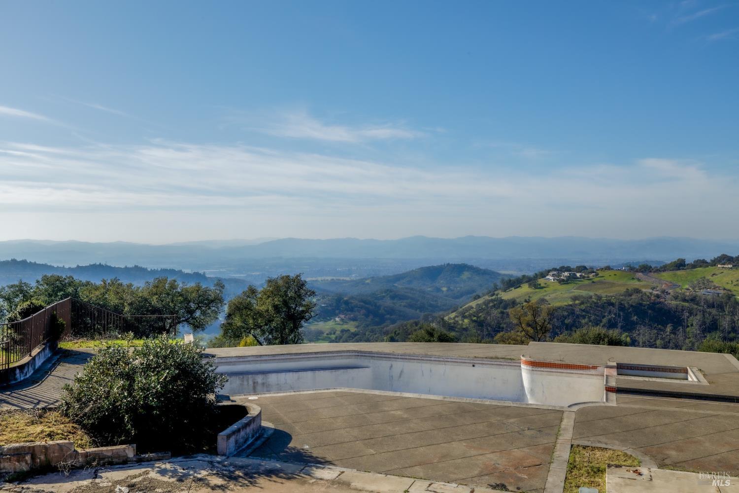 1980 Redwood Hill Court