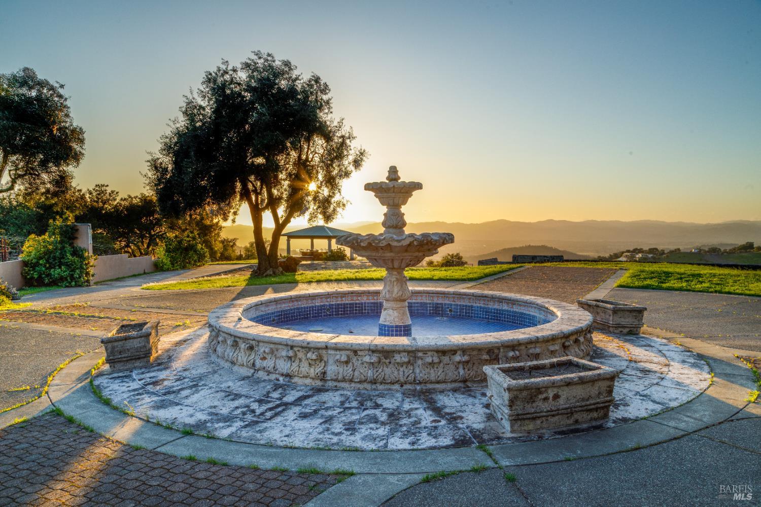 1980 Redwood Hill Court