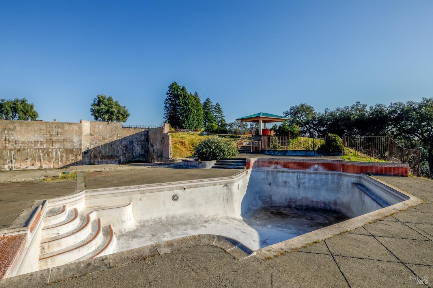 1980 Redwood Hill Court