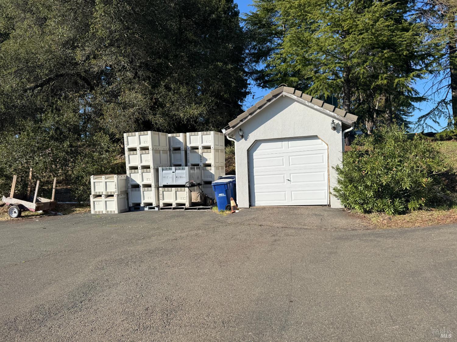 1960 Redwood Hill Court