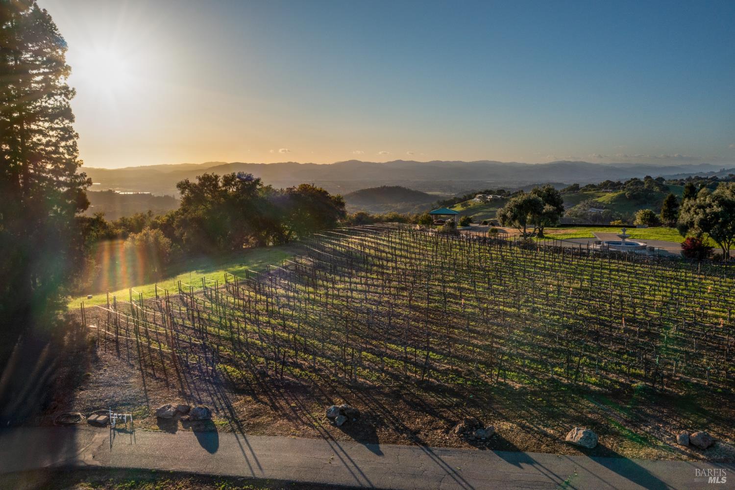 1960 Redwood Hill Court