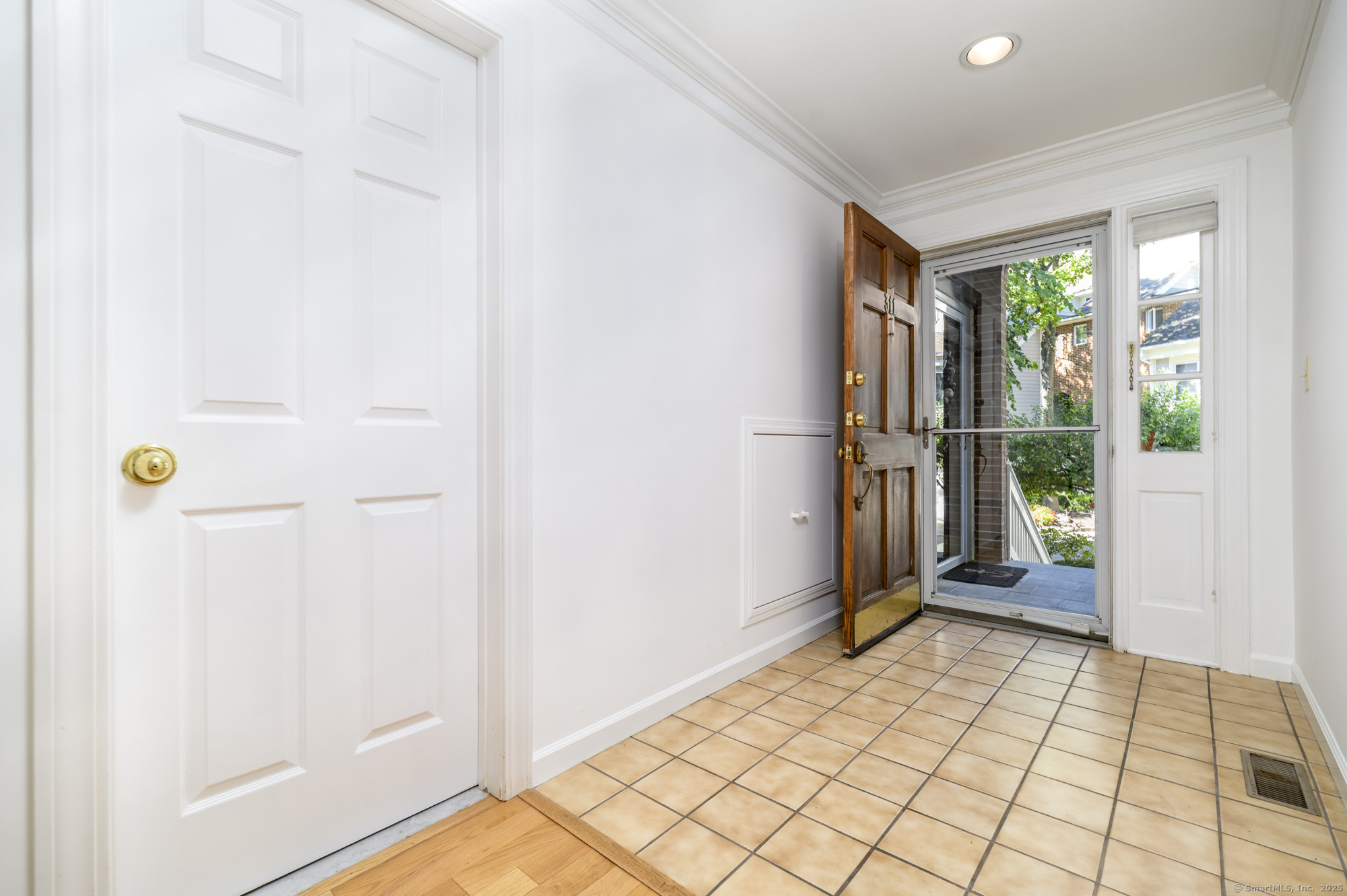 123 Harbor Drive APT 311