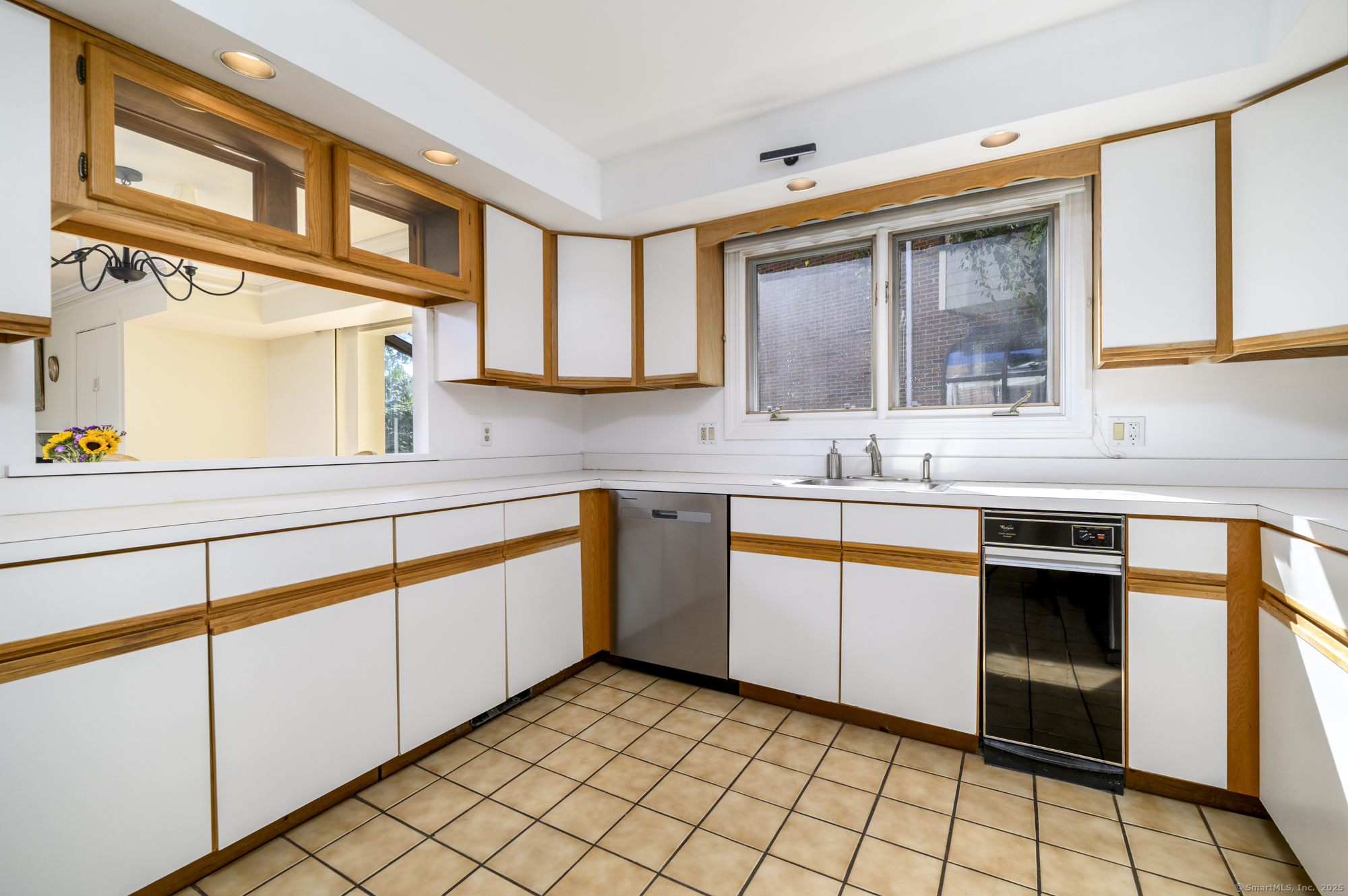 123 Harbor Drive APT 311