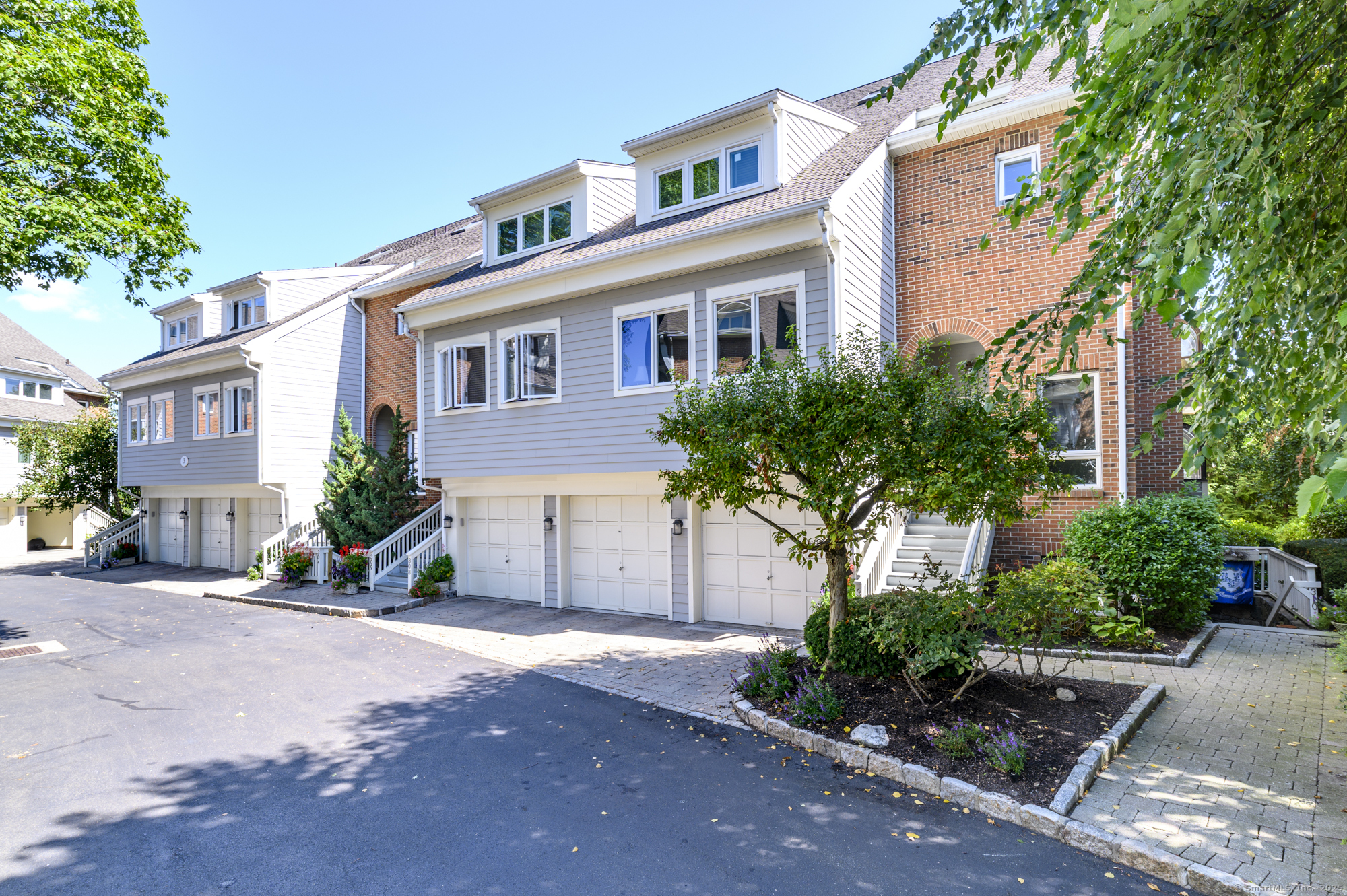 123 Harbor Drive APT 311