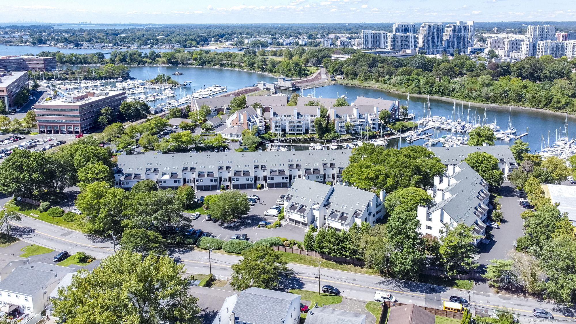 105 Harbor Drive APT 106