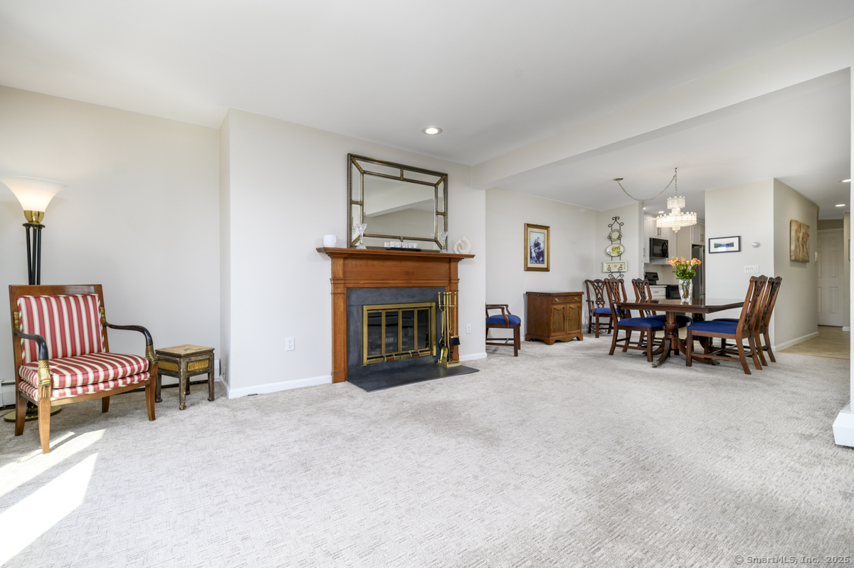 105 Harbor Drive APT 106