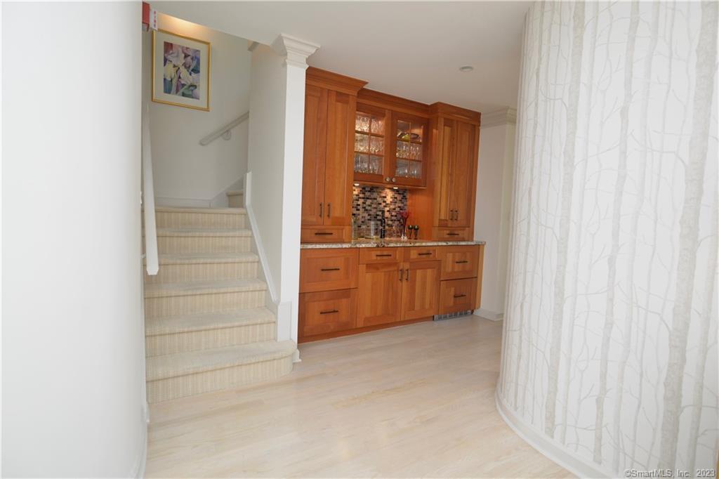 123 Harbor Drive APT 512