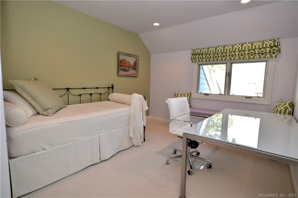 123 Harbor Drive APT 512