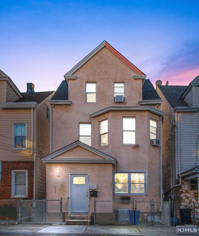 250 Paxton Street