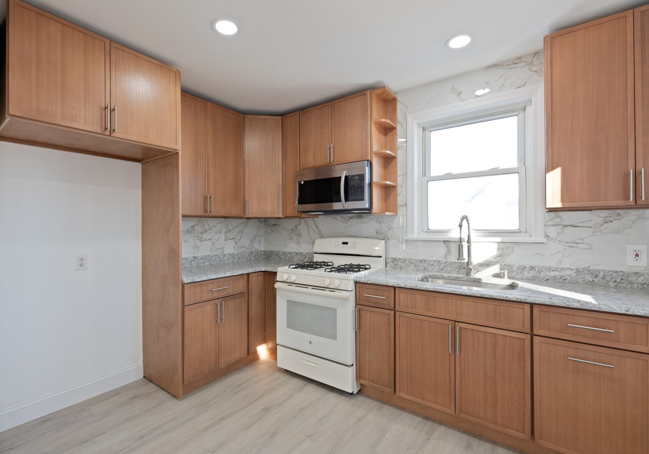 4700 ASCHOFF PL Unit: 2