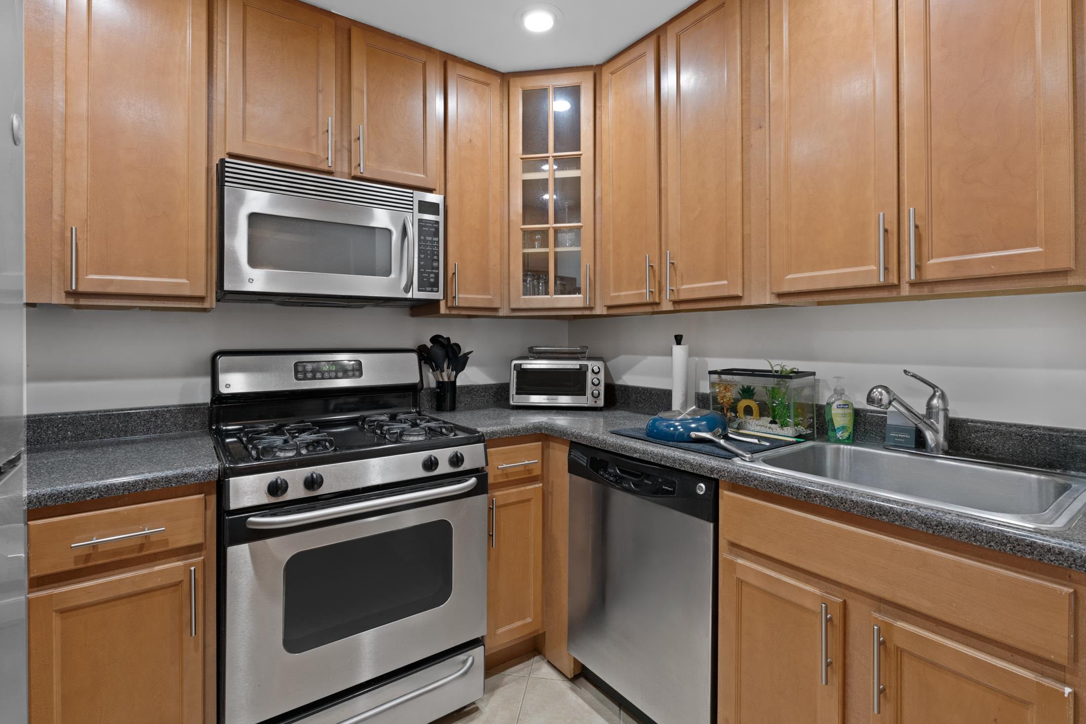 4315 PARK AVE Unit: 6K