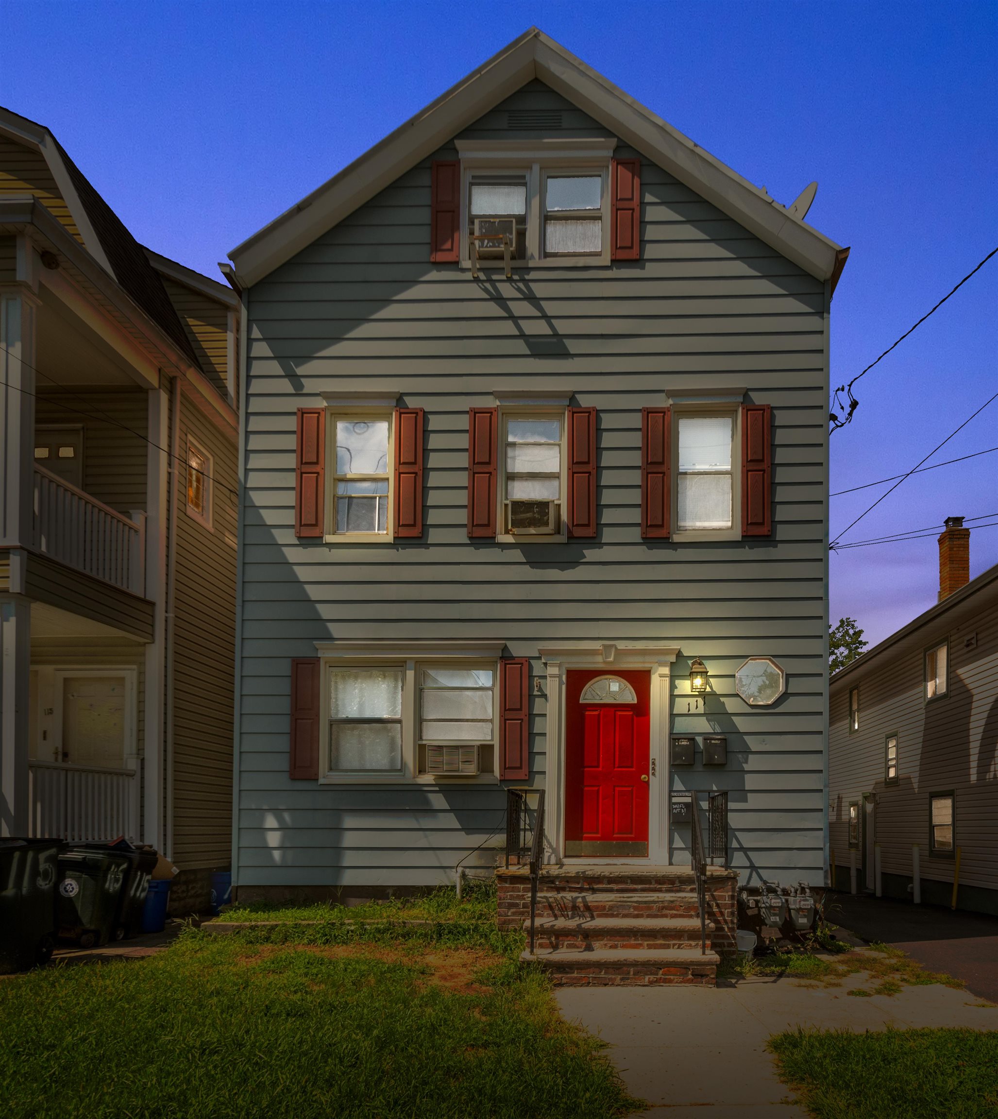 111 WILLOW AVE