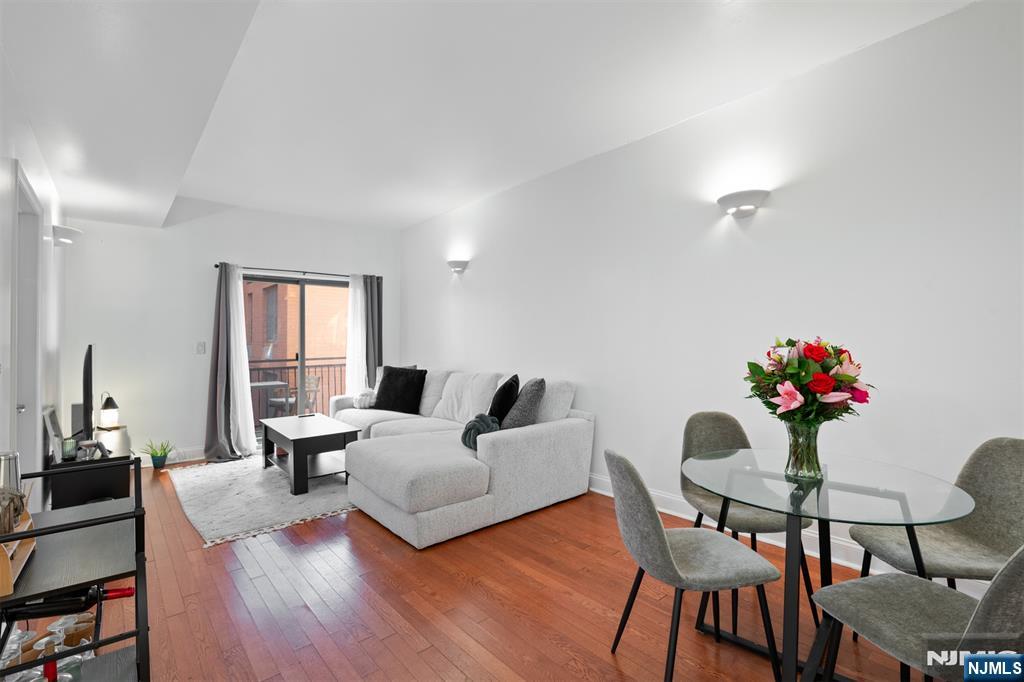 4315 Park Avenue 6K