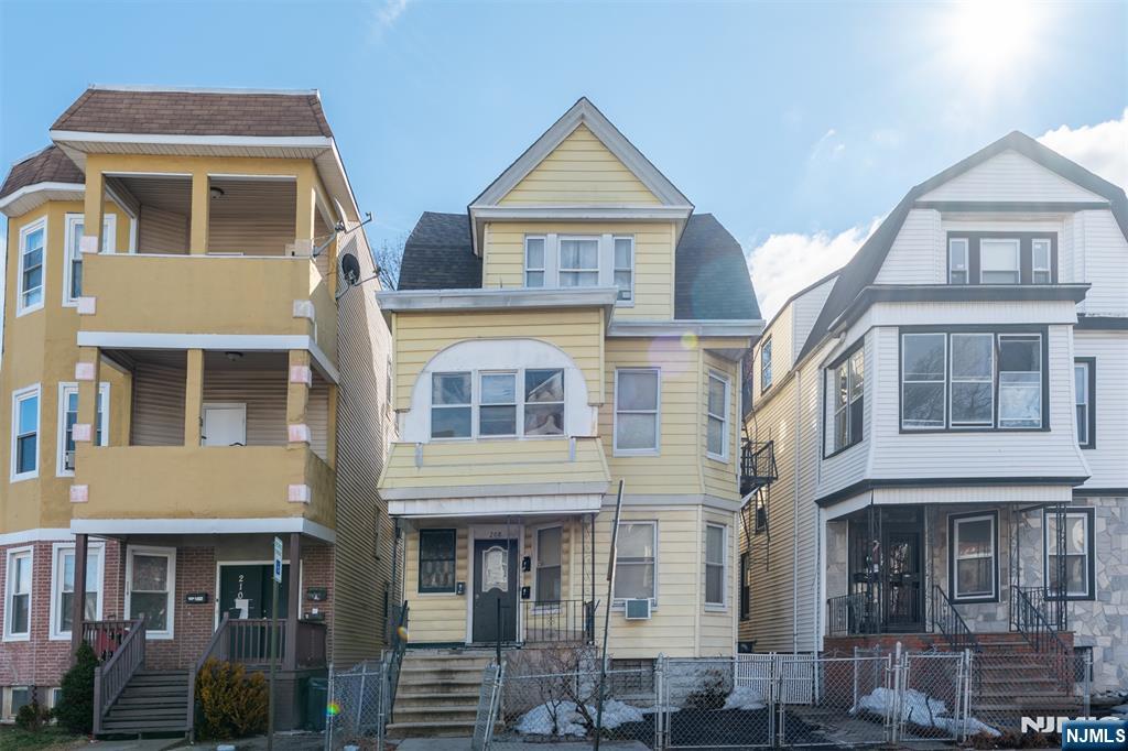 208 19th Street