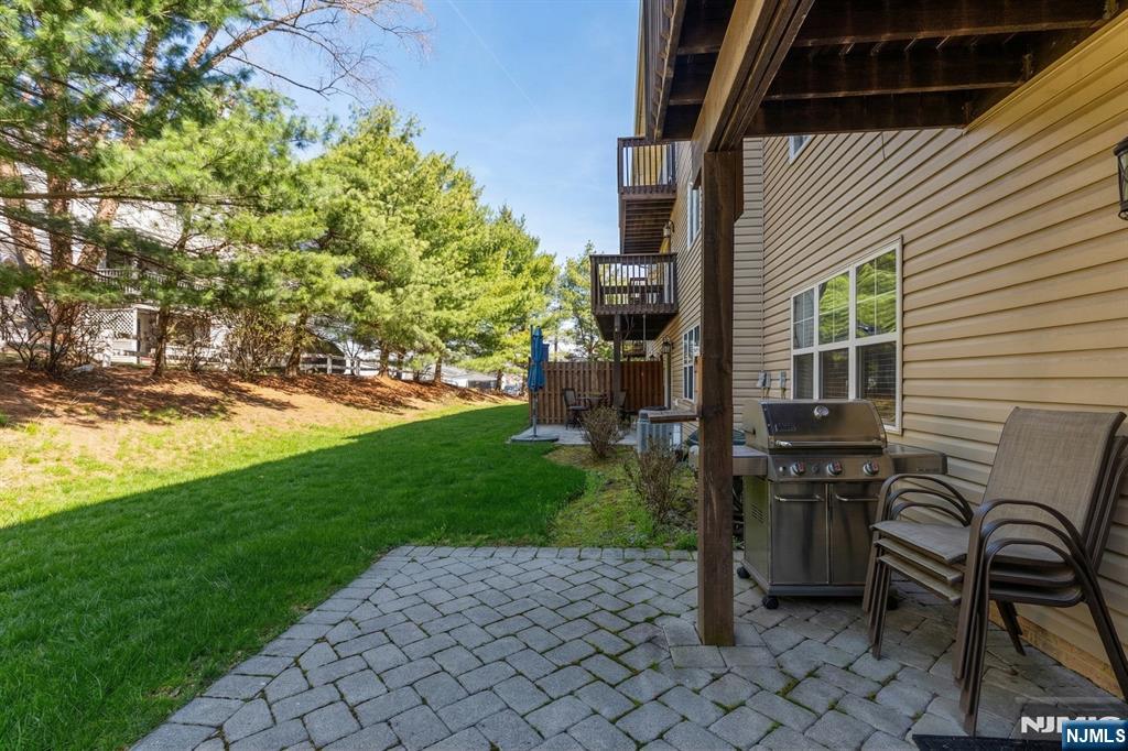 30 Mountain Avenue 11
